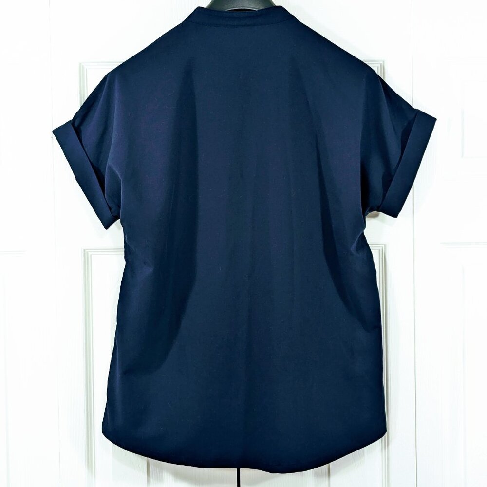 Garde Malade Navy Blue Scrub Top - Mandarine Collar - Picture 2 of 10